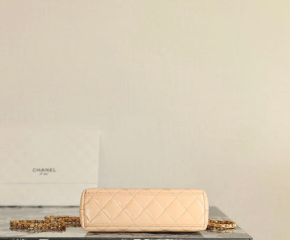 CHANEL 24K Nano 19cm Kelly Shopper Bag Beige Patent Lambskin