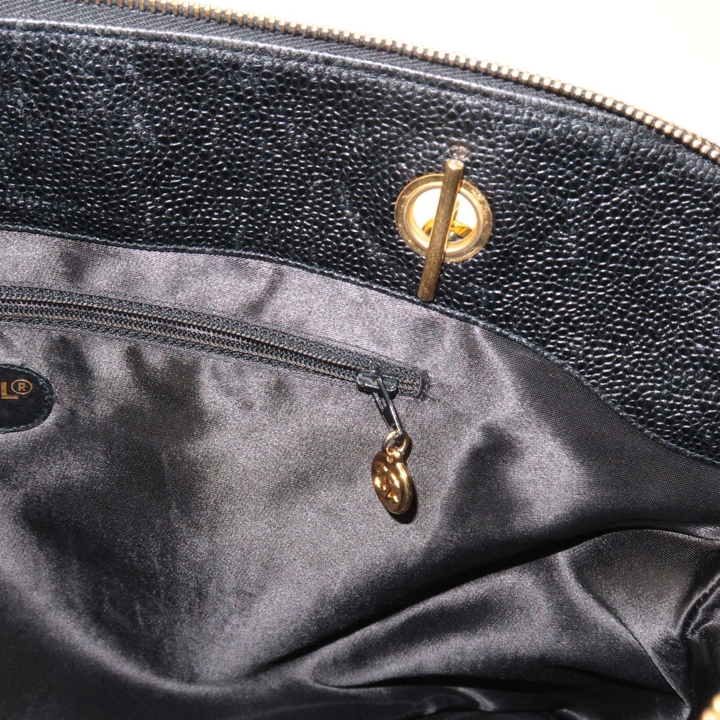 CHANEL Caviar Skin Chain Tote Bag Black Gold Hardware A03578