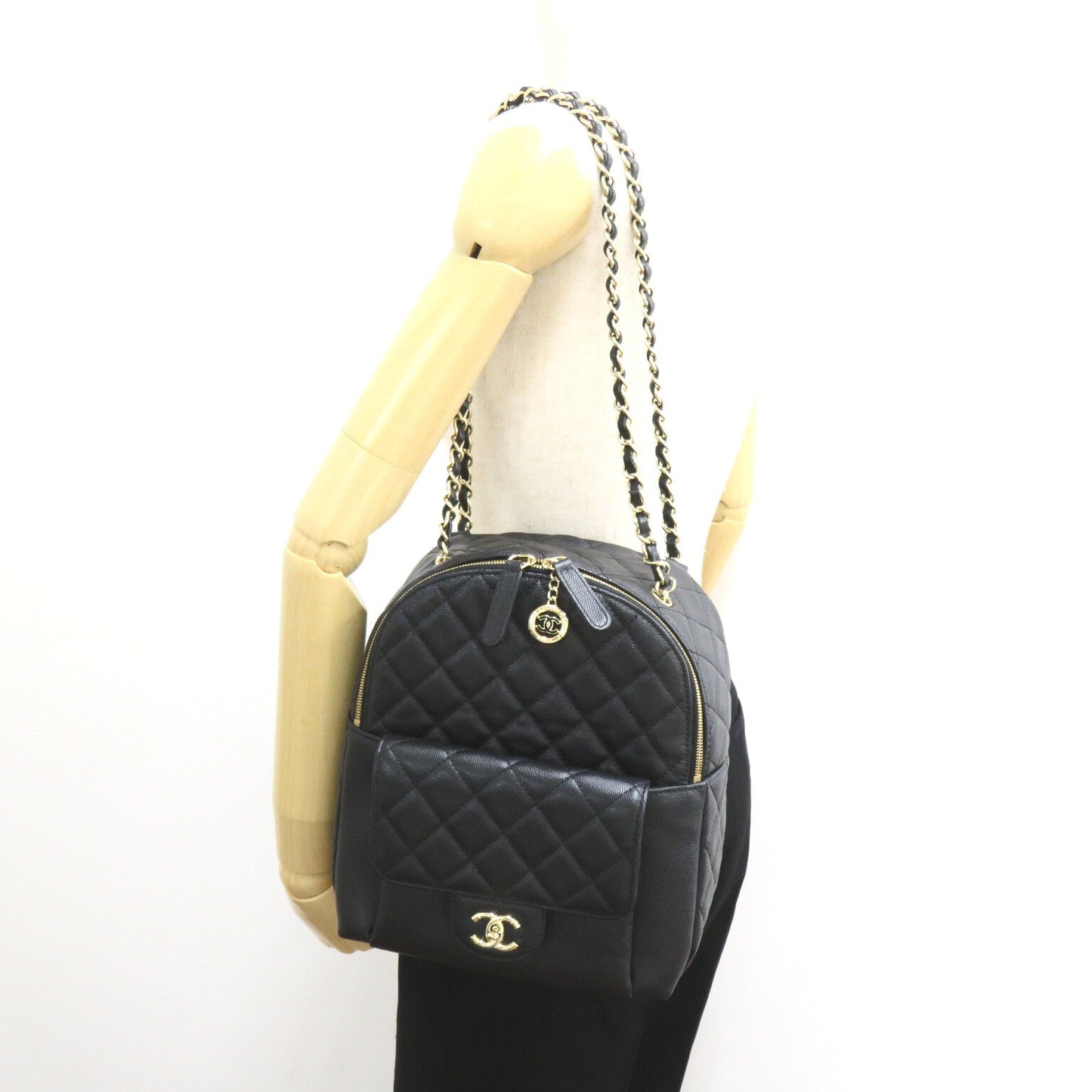 Chanel Matelasse Shoulder Bag Leather Shoulder Bag 26873364