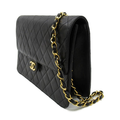 Chanel Quilted Leather Single Flap Bag Leather Crossbody Bag in New Condition
