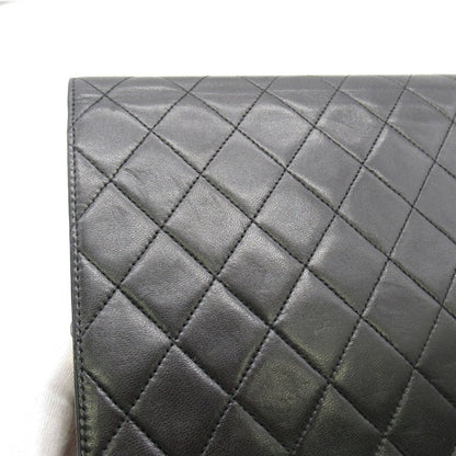 Chanel Quilted Leather Single Flap Bag Leather Crossbody Bag in New Condition