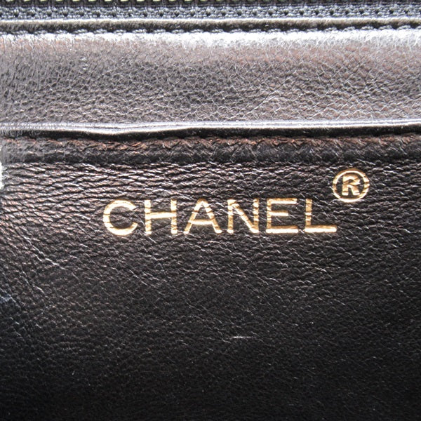 Chanel CC Caviar Kelly Handbag Leather Handbag in Great Condition