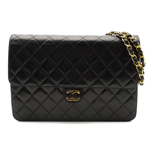 Chanel Quilted Leather Single Flap Bag Leather Crossbody Bag in New Condition