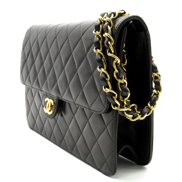 Chanel Quilted Leather Single Flap Bag Leather Crossbody Bag in New Condition