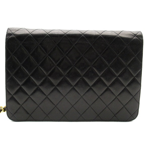 Chanel Quilted Leather Single Flap Bag Leather Crossbody Bag in New Condition