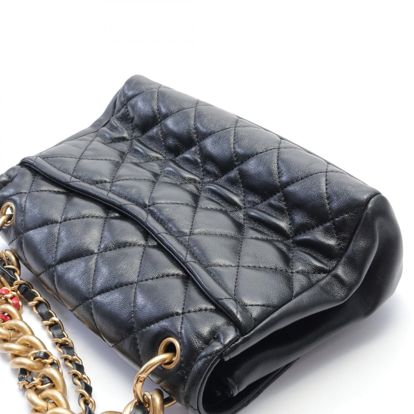 Chanel Matelasse Lambskin Shoulder Bag Black