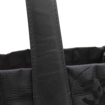 Chanel New Travel Line Tote Bag MM Canvas Tote Bag A15991 in New Condition