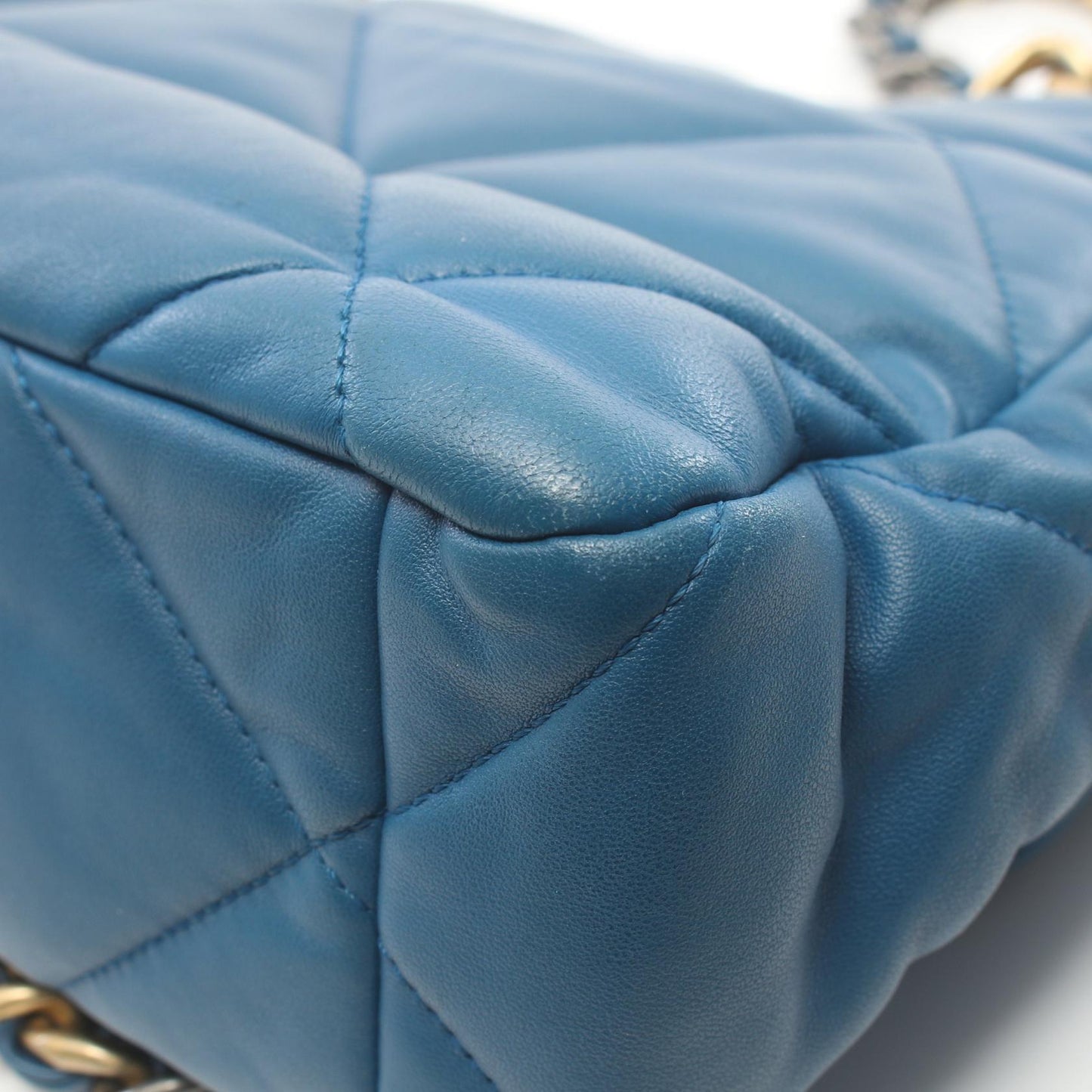 Chanel 19 dix-neuf Large Matelasse Shoulder Bag Leather Shoulder Bag AS1160