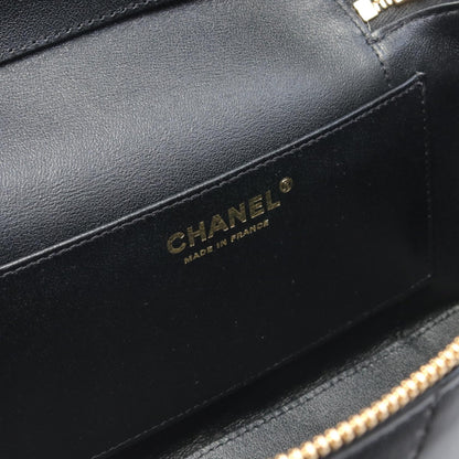 Chanel Quilted Leather Vanity Case on Chain Leather Vanity Bag in Great Condition