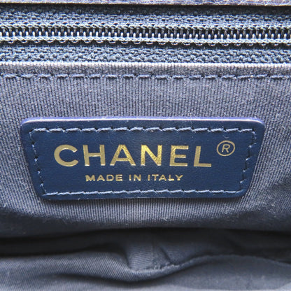 Chanel CC Chevron Flap Messenger Bag  Leather Shoulder Bag in New Condition