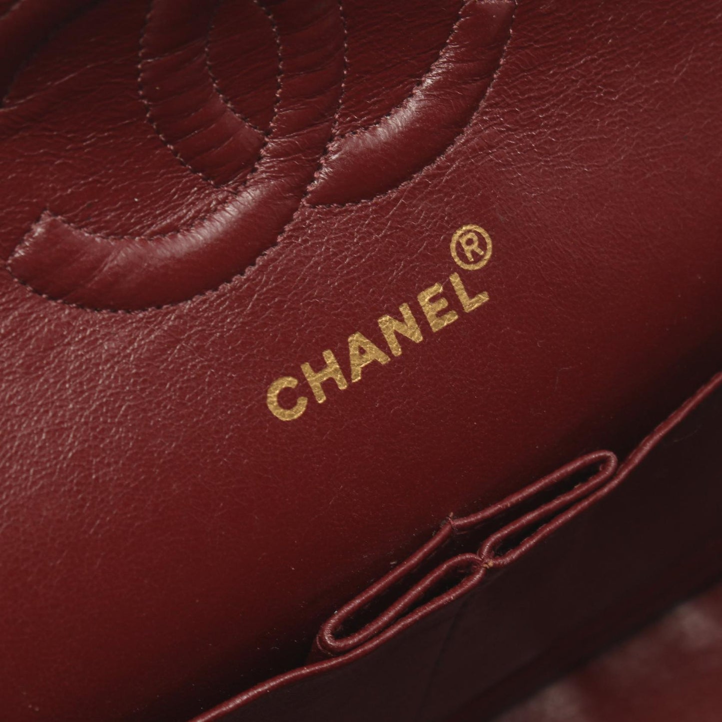 Chanel Medium Classic Double Flap Bag  Leather Shoulder Bag 2336092