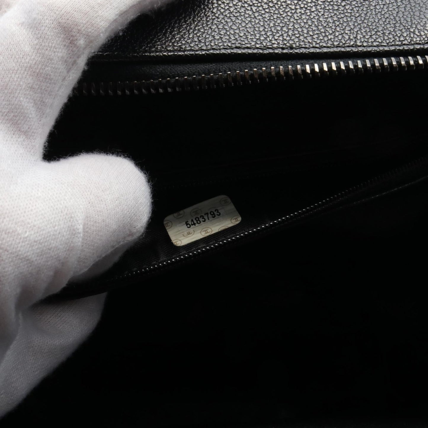 Chanel CC Leather Handbag Leather Handbag in Great Condition