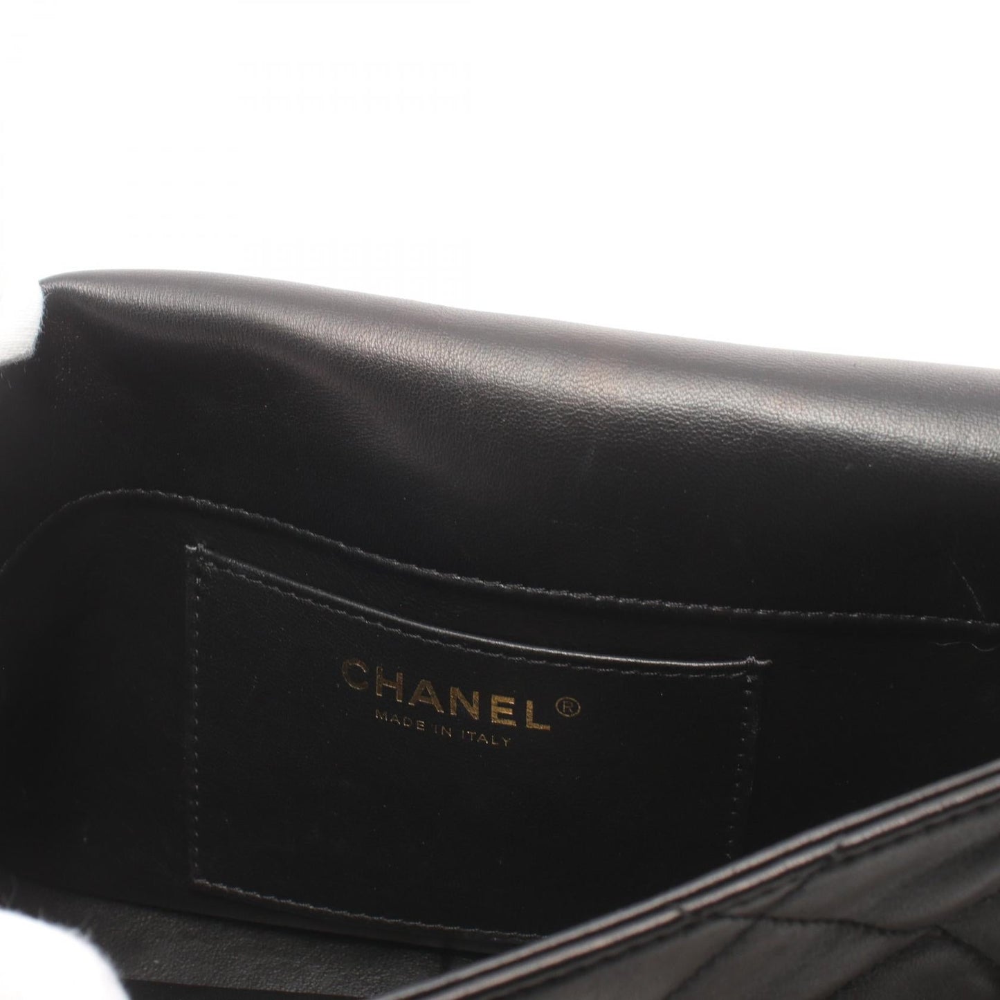 Chanel Matelasse Leather Shoulder Bag AS3100