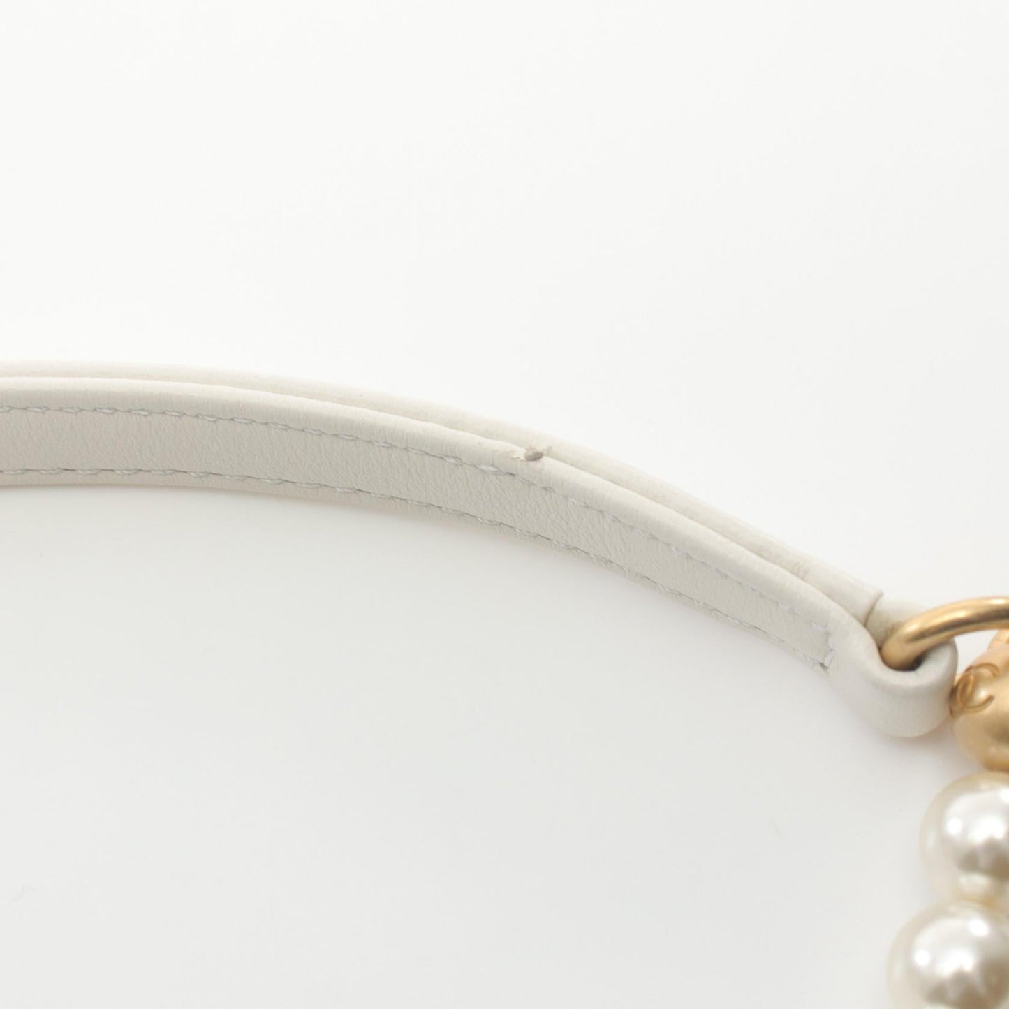 Chanel Matelasse Leather Shoulder Bag AS2529