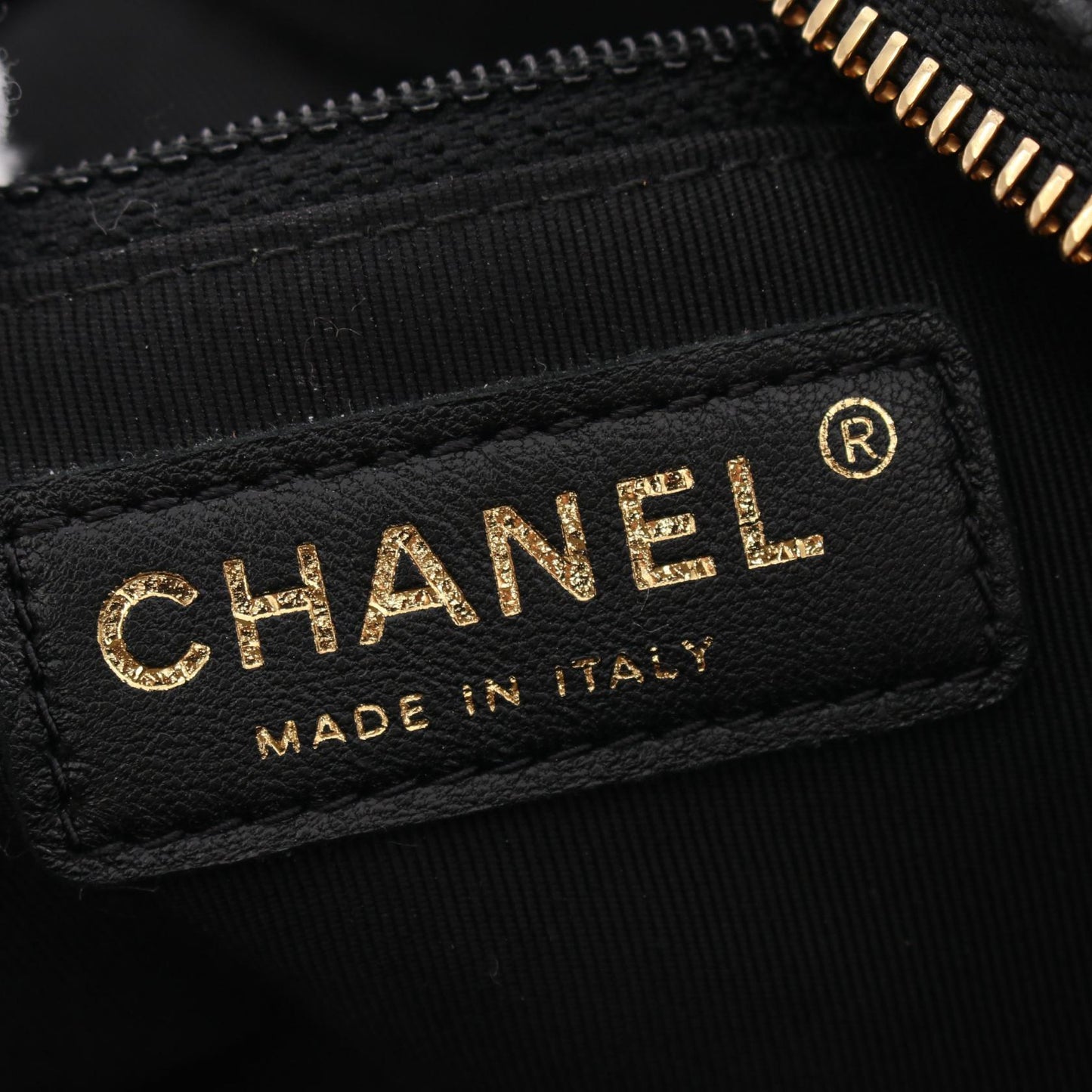 Chanel Matelasse Leather Shoulder Bag Black