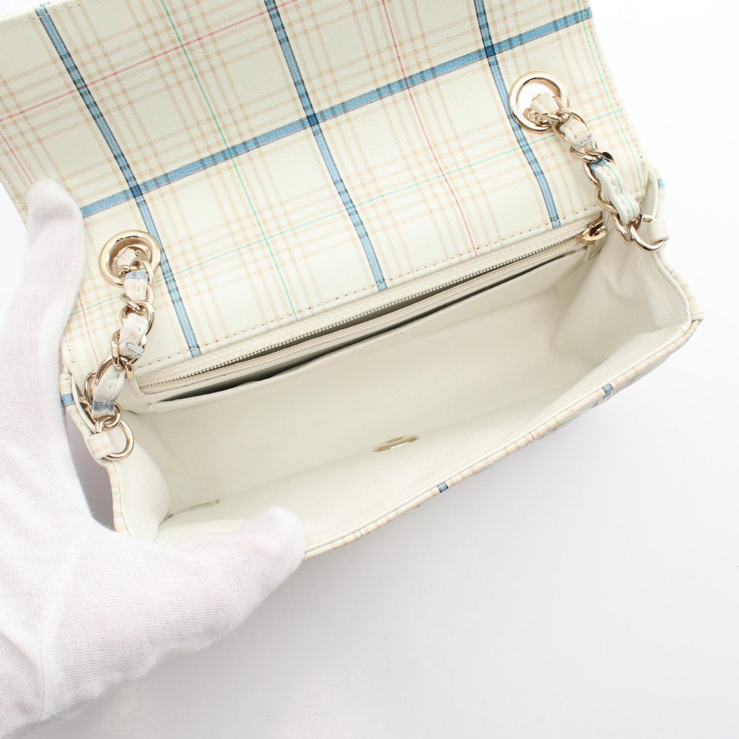 Chanel Mini Matelasse 20 Leather Shoulder Bag A69900