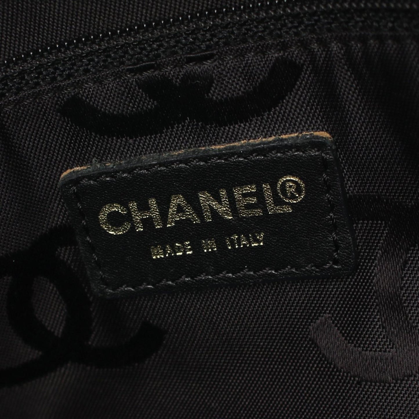 Chanel Wild Stitch Leather Tote Bag A18126