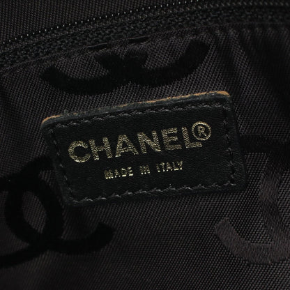 Chanel Wild Stitch Leather Tote Bag A18126