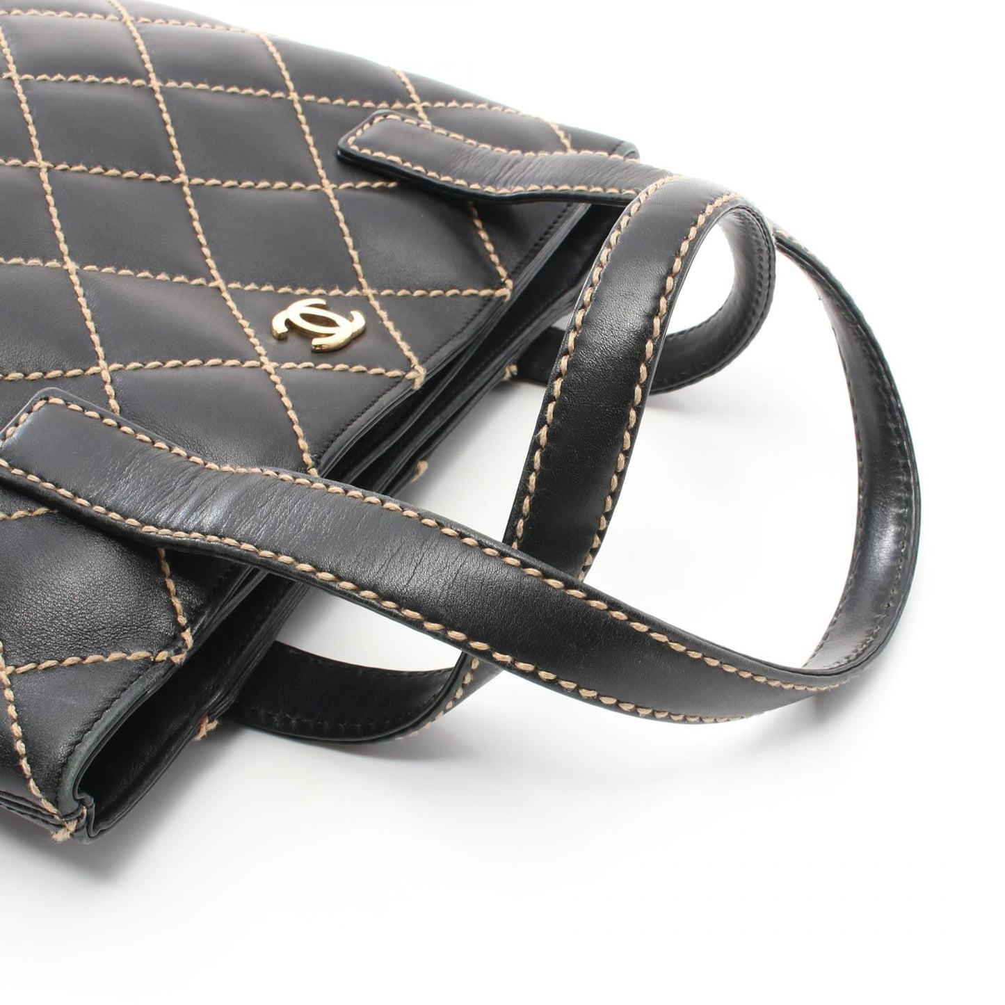 Chanel Wild Stitch Leather Tote Bag A18126
