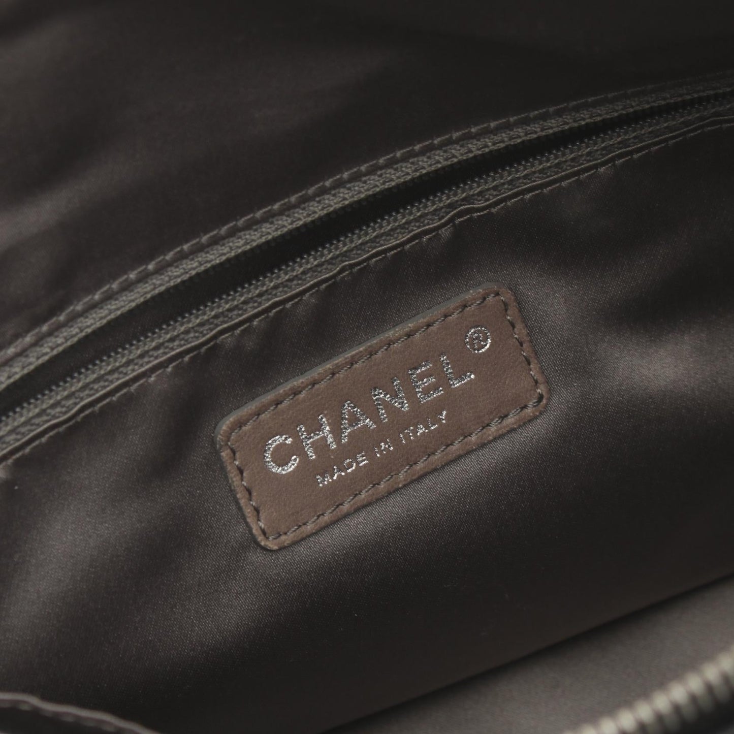 Chanel Patent Embossed Camellia Shoulder Bag  Leather Shoulder Bag 129***** in Great Condition