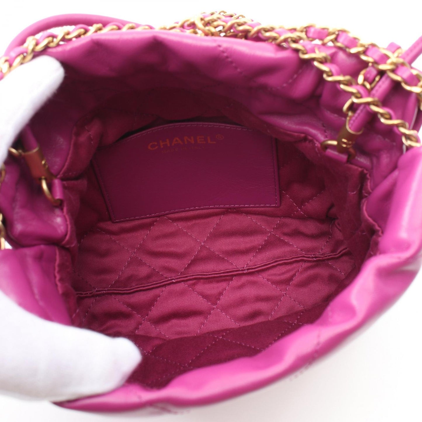 Chanel 22 Mini Leather Shoulder Bag AS3980