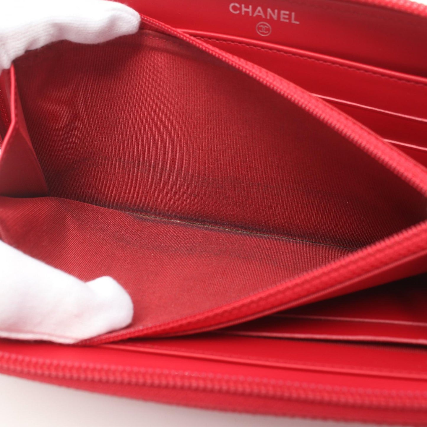 Chanel CC Caviar Long Wallet  Leather Long Wallet in New Condition
