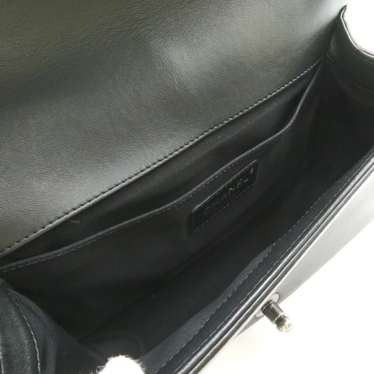Chanel Boy Lambskin Shoulder Bag Navy/Black