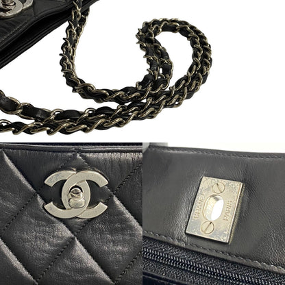 Chanel CC Matelasse Tote Bag  Leather Tote Bag
