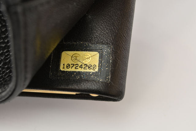 Chanel Caviar Skin Vintage Wallet Black