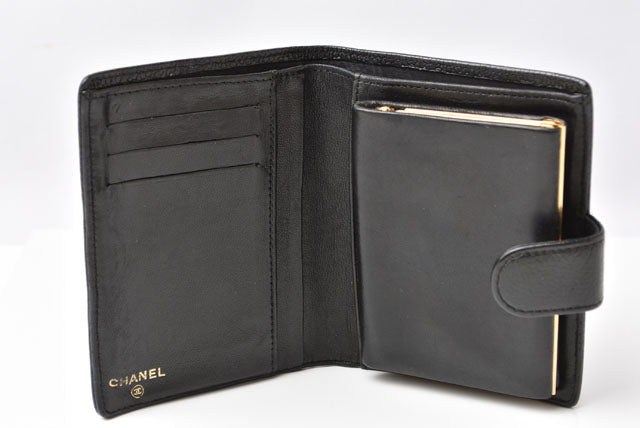 Chanel Caviar Skin Vintage Wallet Black