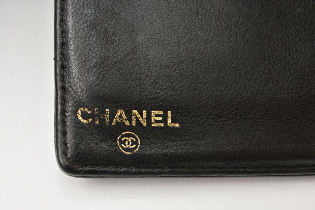 Chanel Caviar Skin Vintage Wallet Black