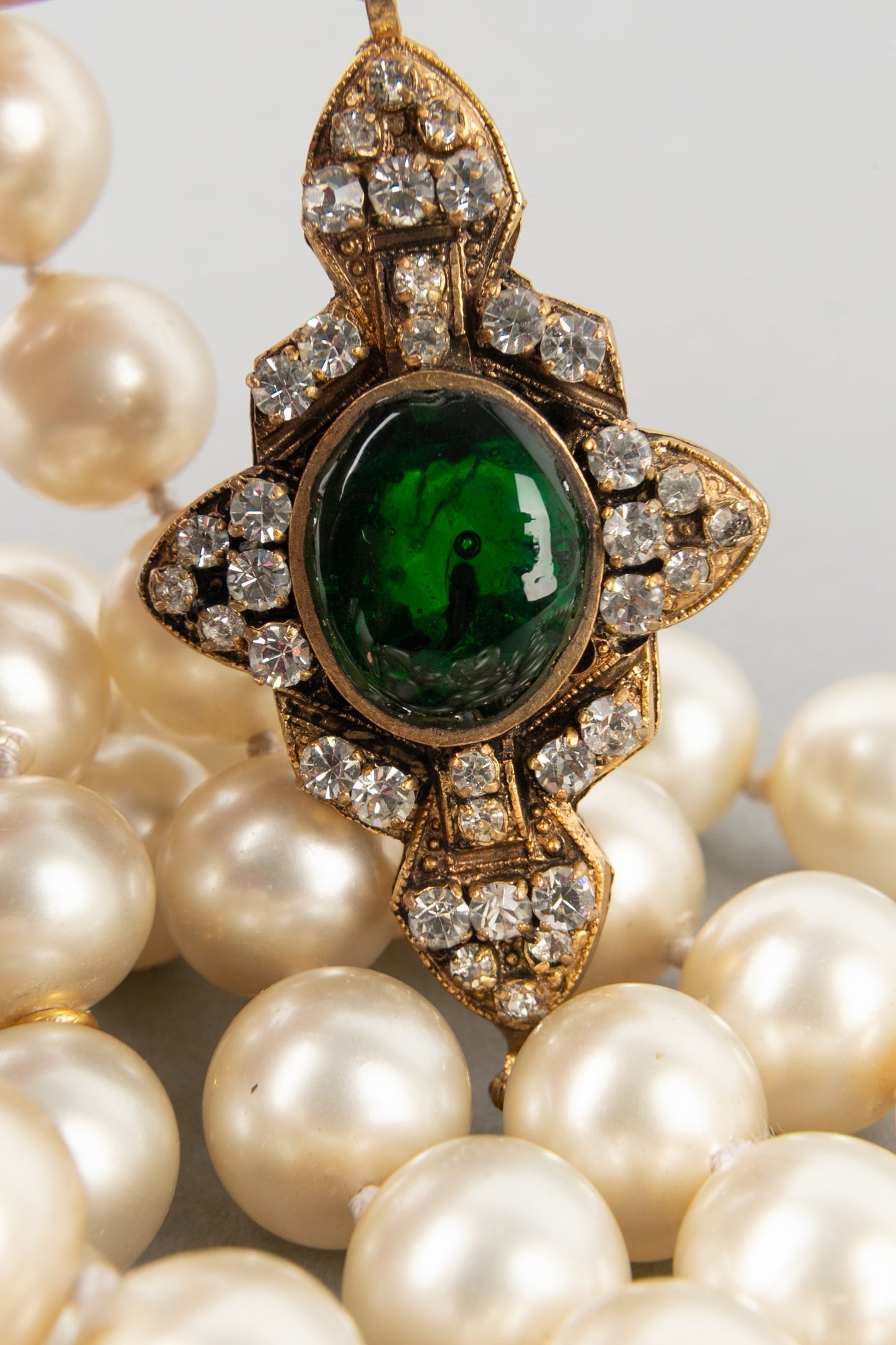 Collier de perles Chanel 1980's