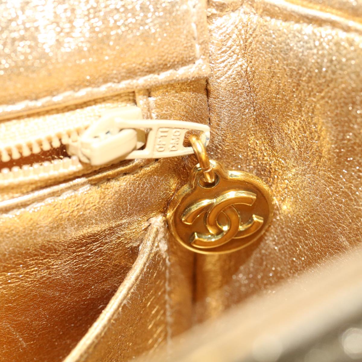 CHANEL Matelasse Shoulder Bag Lamb Skin Gold CC 29567A