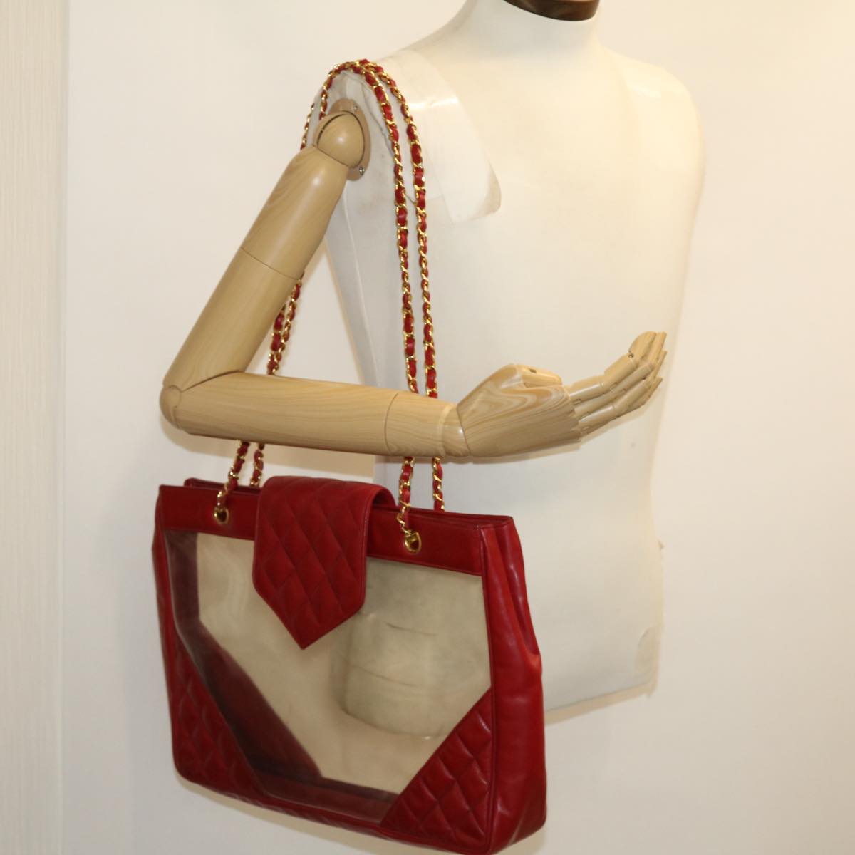 CHANEL Matelasse Chain Shoulder Bag Lamb Skin Enamel Red Clear CC 29894A