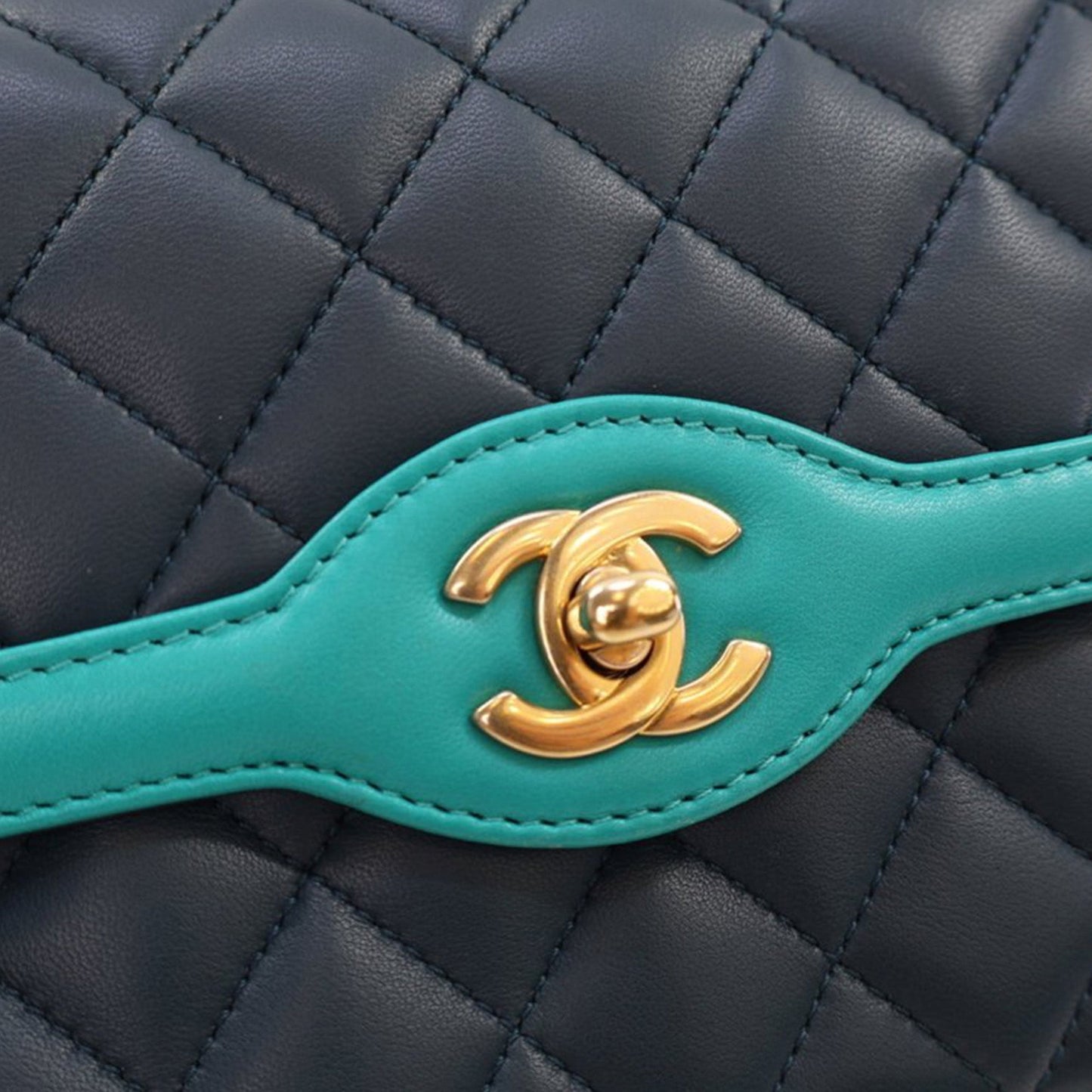 Blue Chanel Medium Quilted Lambskin Two-Tone Day Flap Crossbody Bag