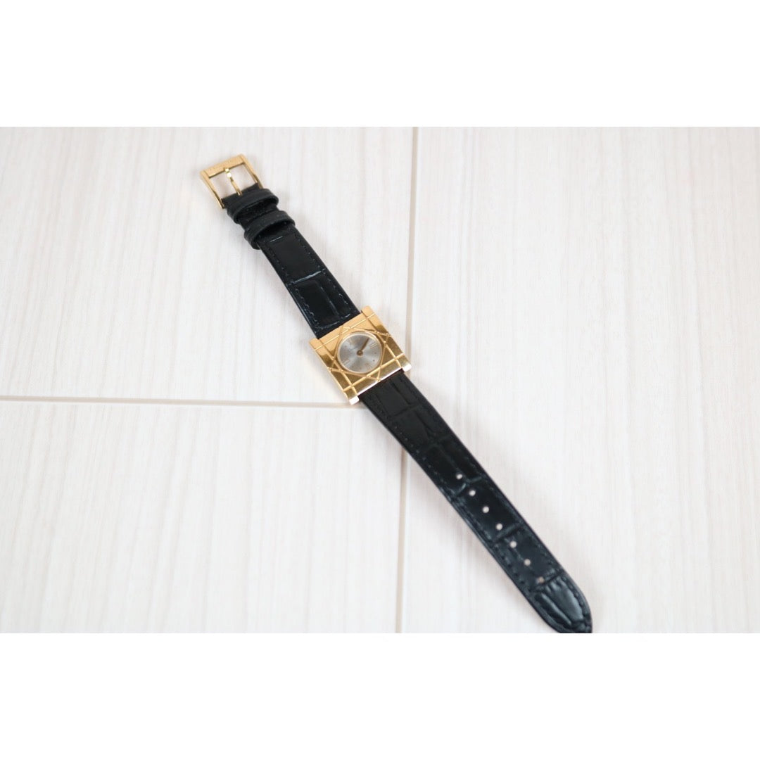 Good ( Rank AB)  Dior Quartz WatchS24051304