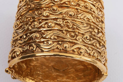 Bracelet manchette dore Chanel 1980s
