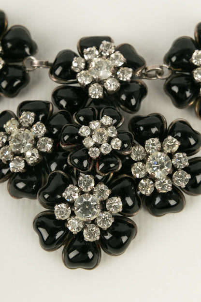 Collier camlias en pte de verre Chanel