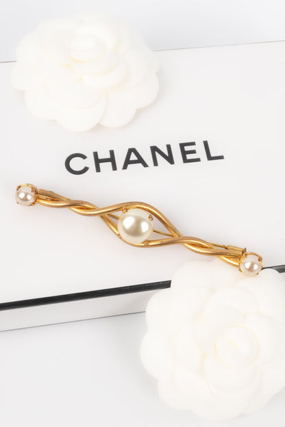 Broche dore Chanel