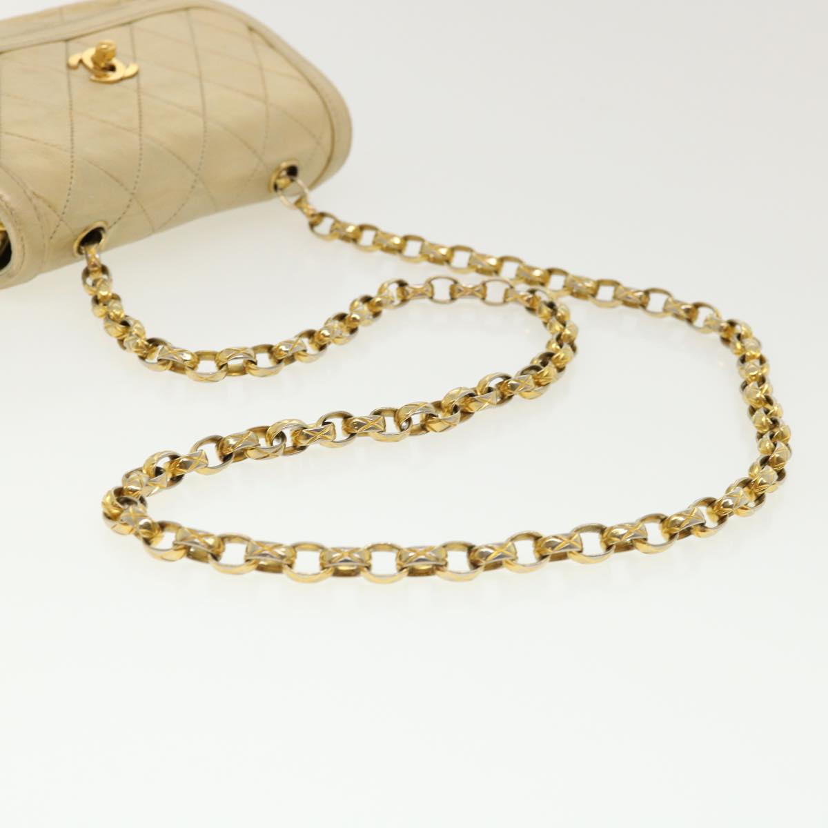 CHANEL Matelasse Turn Lock Chain Shoulder Bag Lamb Skin Gold CC 31382A
