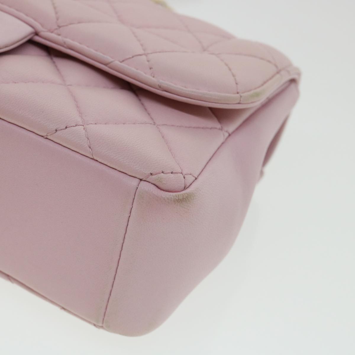 CHANEL Matelasse Turn Lock Chain Shoulder Bag Lamb Skin Pink CC 32151A