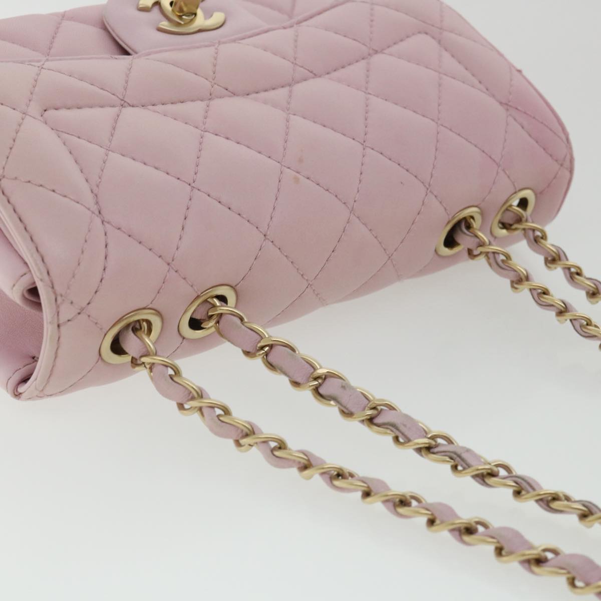 CHANEL Matelasse Turn Lock Chain Shoulder Bag Lamb Skin Pink CC 32151A