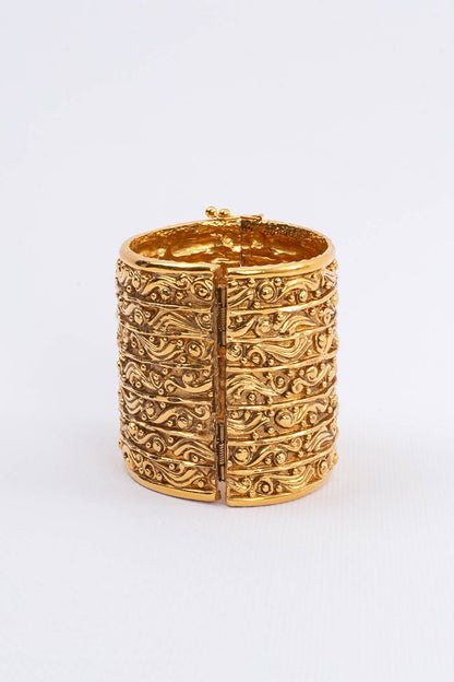 Bracelet manchette dore Chanel 1980s