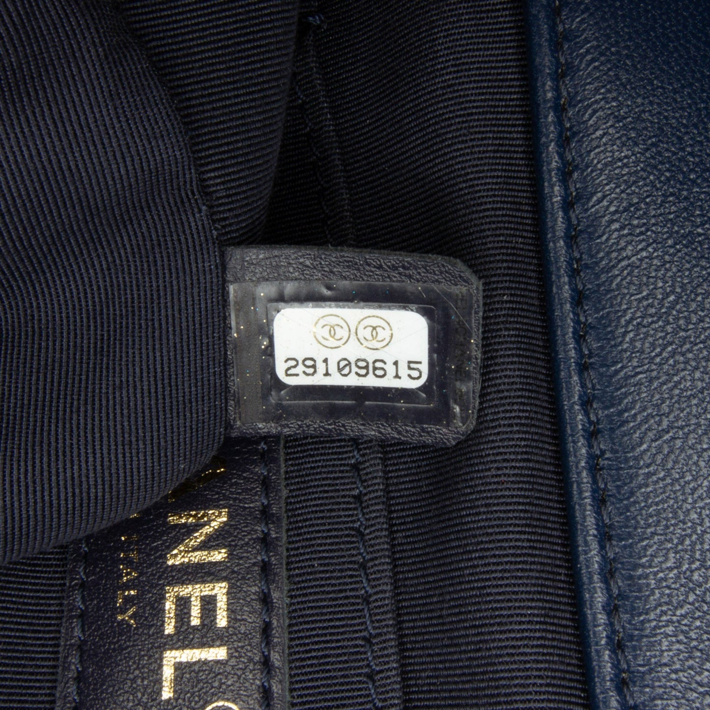 Chanel Sac Small In The Loop Flap
