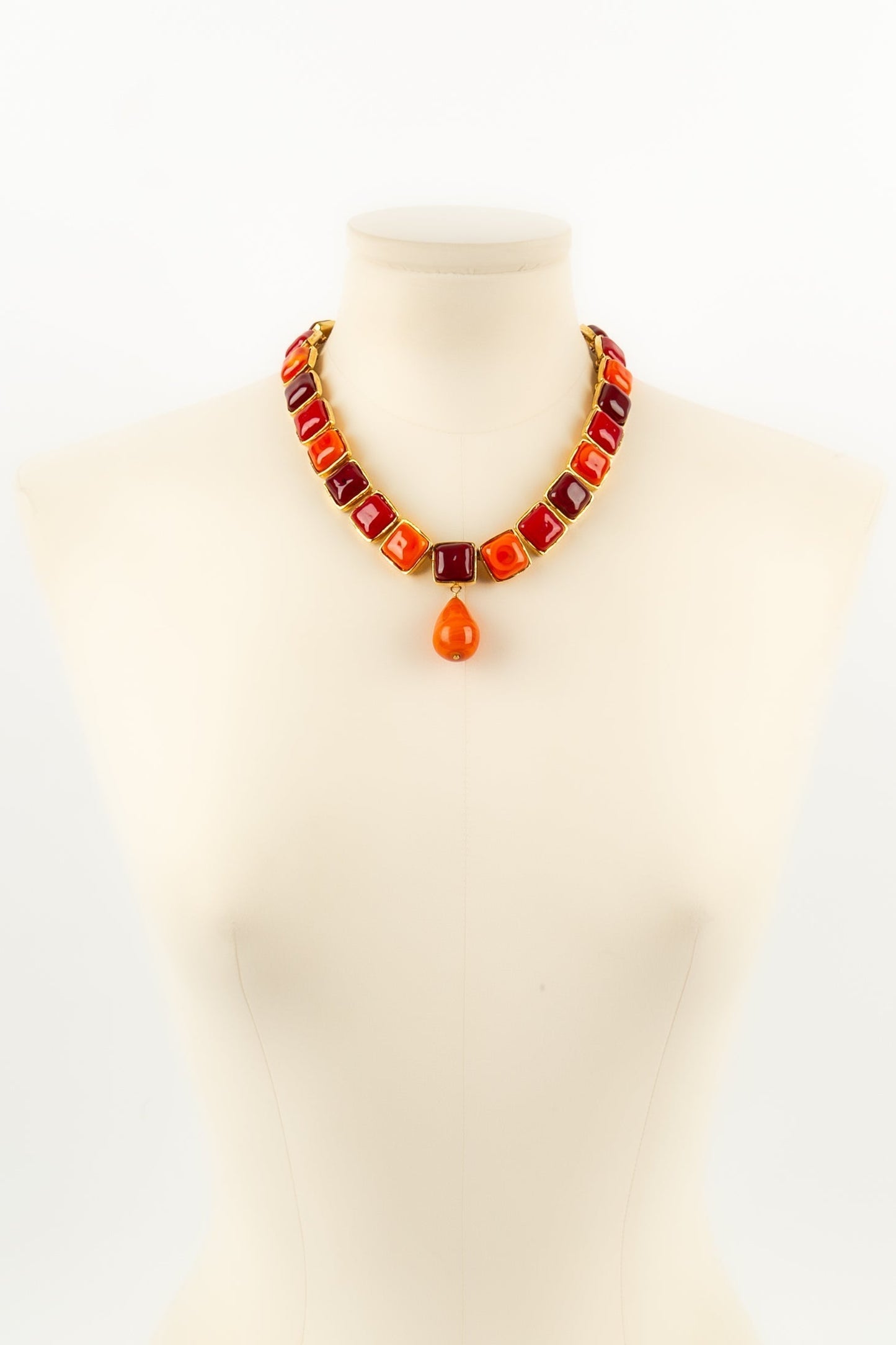 Collier en pte de verre Chanel 1990s