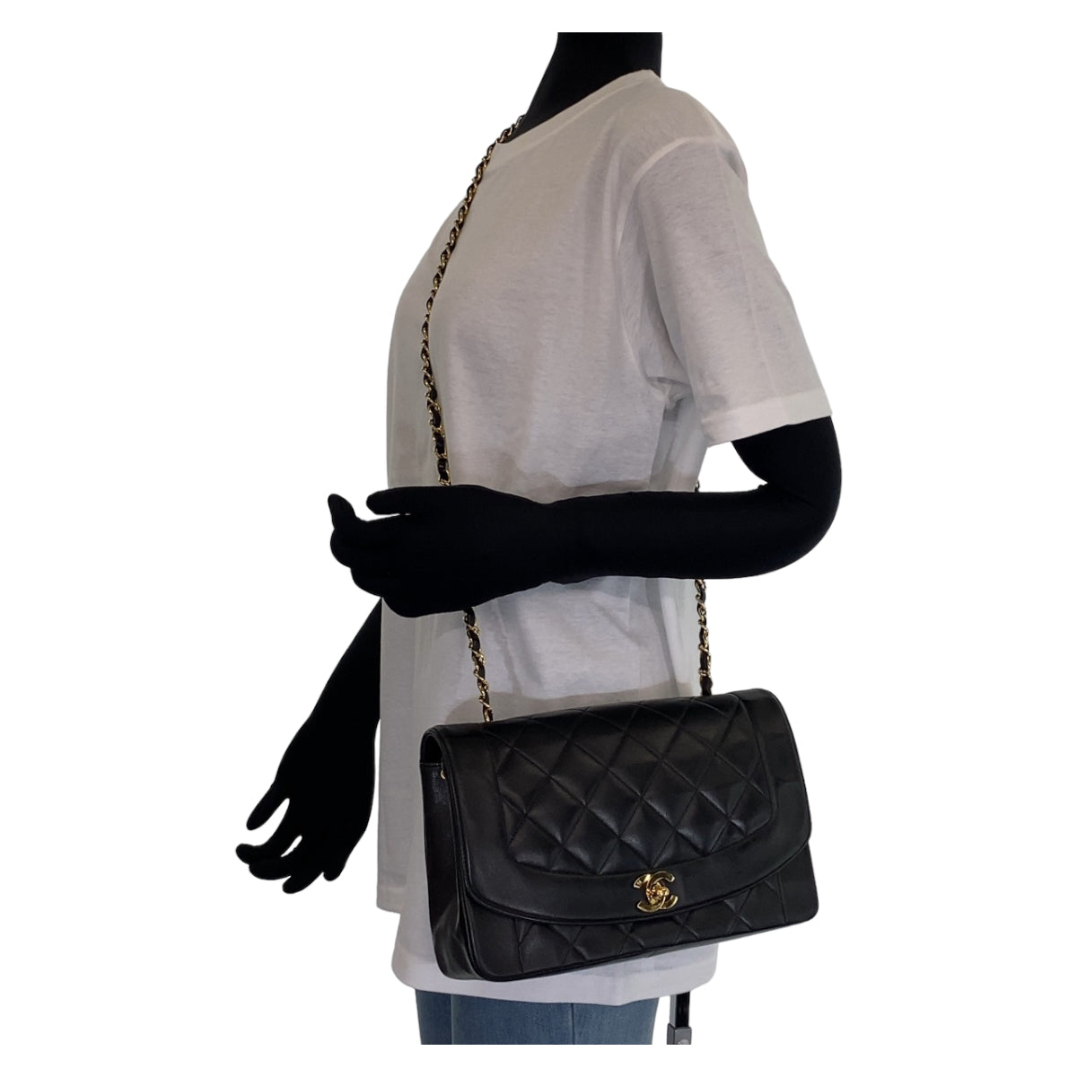 Chanel Vintage Diana Lambskin Shoulder Bag