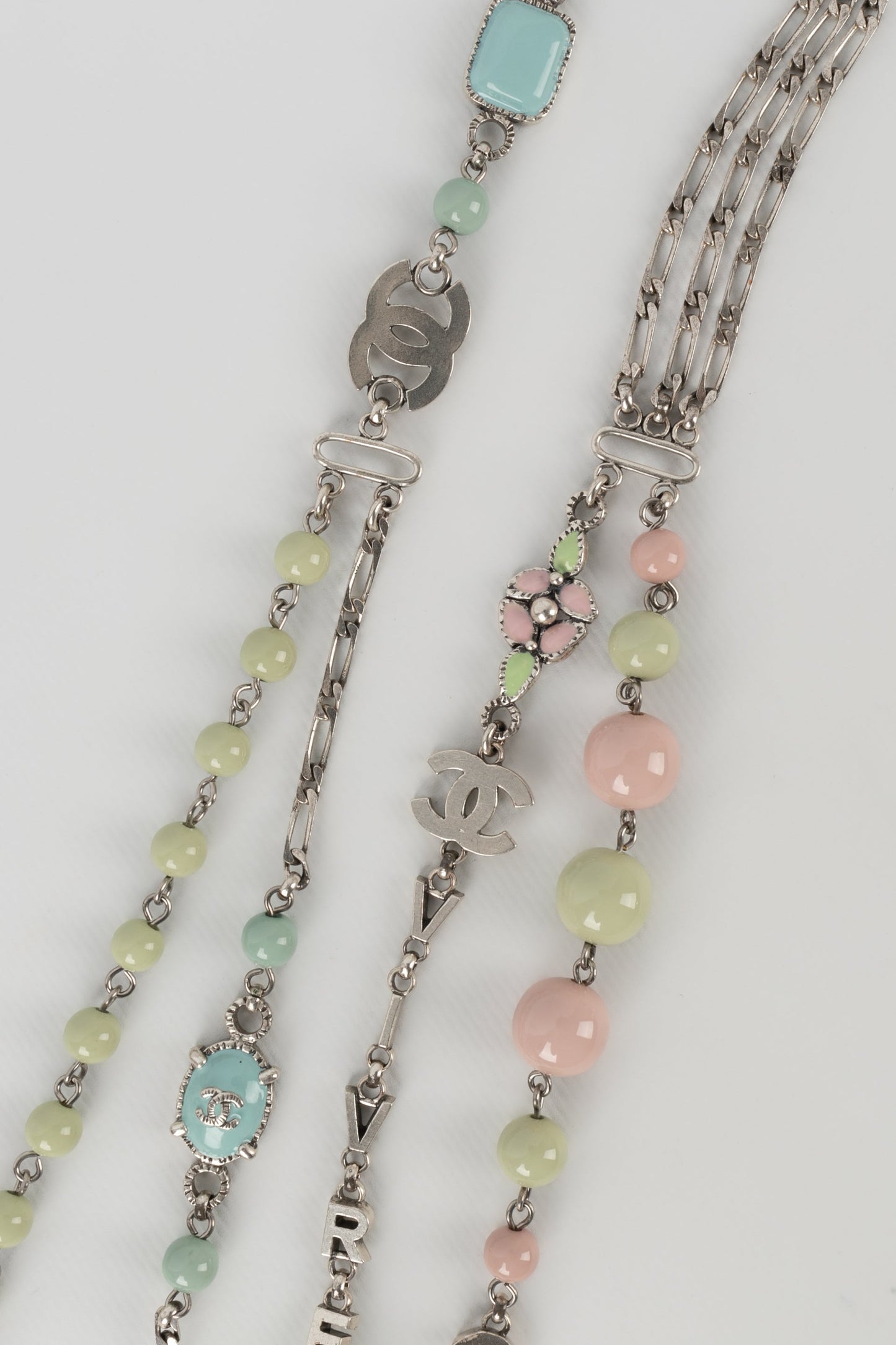 Collier pastel Chanel Croisire 2003
