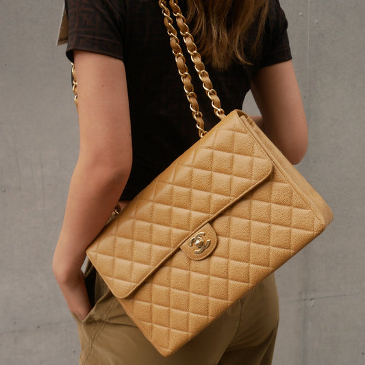 CHANEL 2000-2001 Beige Caviar Classic Flap Jumbo