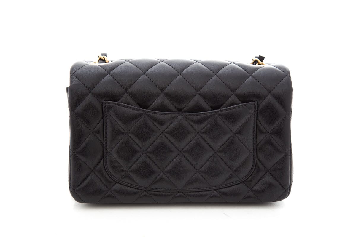 Chanel Black Single Flap 2022  Mini Lamb Leather Handbag