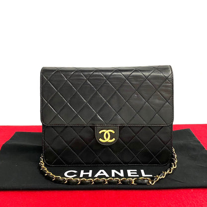 Chanel CC Matelasse Flap Bag  Leather Crossbody Bag in New Condition